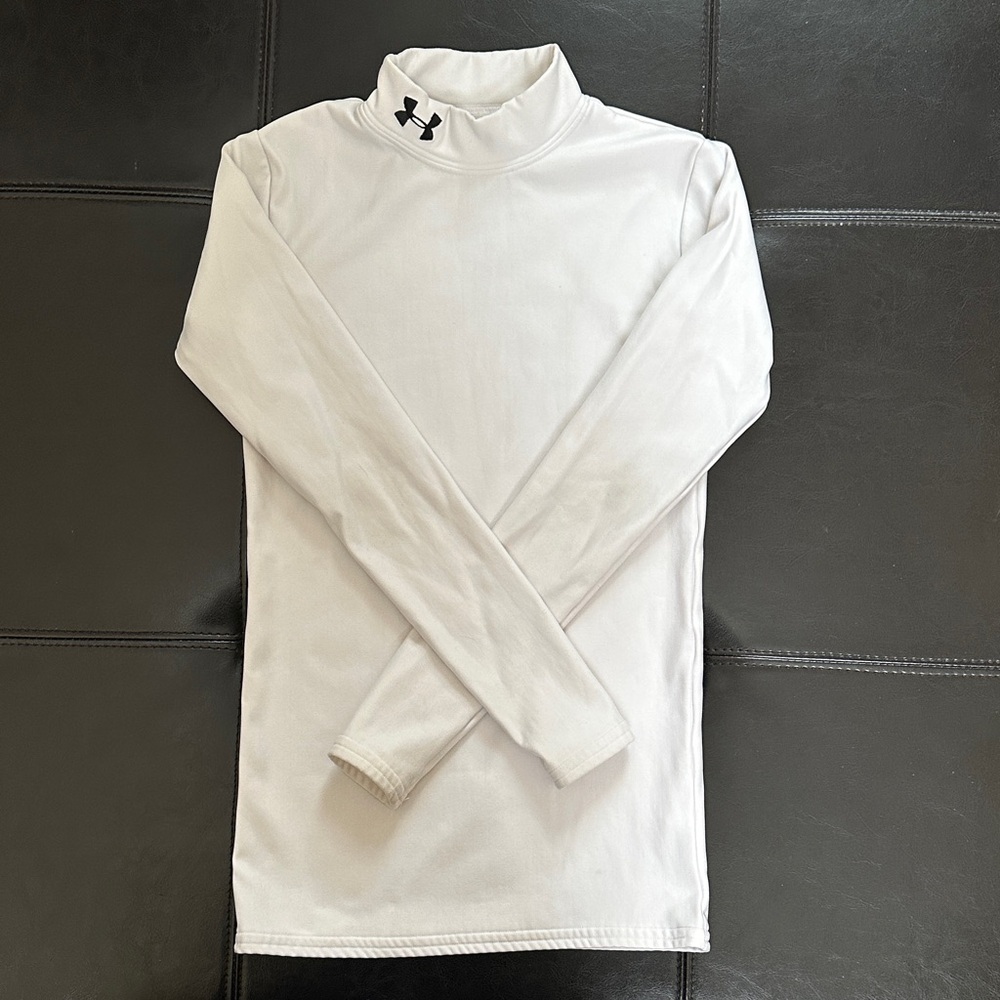Under Armour Cold Gear youth LG white athletic long sleeve mock turtleneck